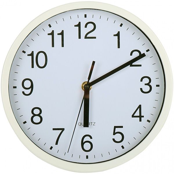 Часы  кварцевые настенные 23 см белые