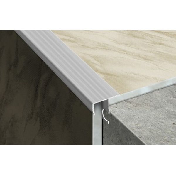 Порожек алюминиевый лестничный для плитки АТЛП анодированный TIS 2700 мм серебро